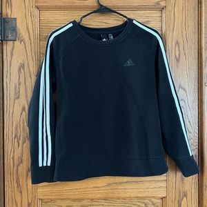 Classic Adidas striped crewneck sweatshirt